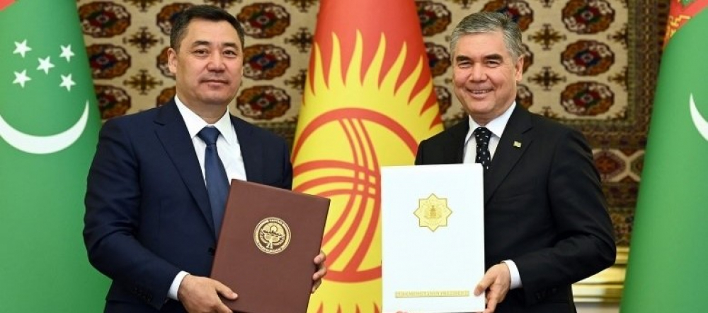 Не только о помидорах. Жапаров и Бердымухамедов договорились о поставках газа и электроэнергии в Кыргызстан