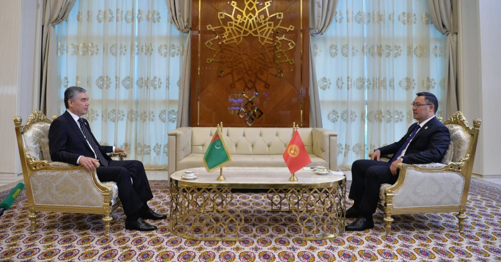 Садыр Жапаров встретился с президентом Туркменистана Гурбангулы Бердымухамедовым