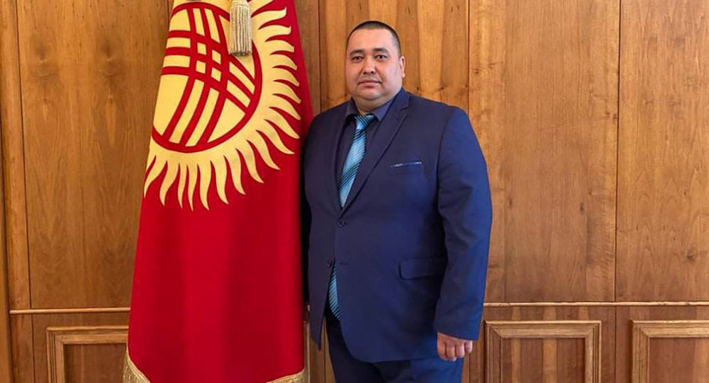 В Жогорку Кенеше потеряли руководителя аппарата парламента Алмаза Сабырбекова