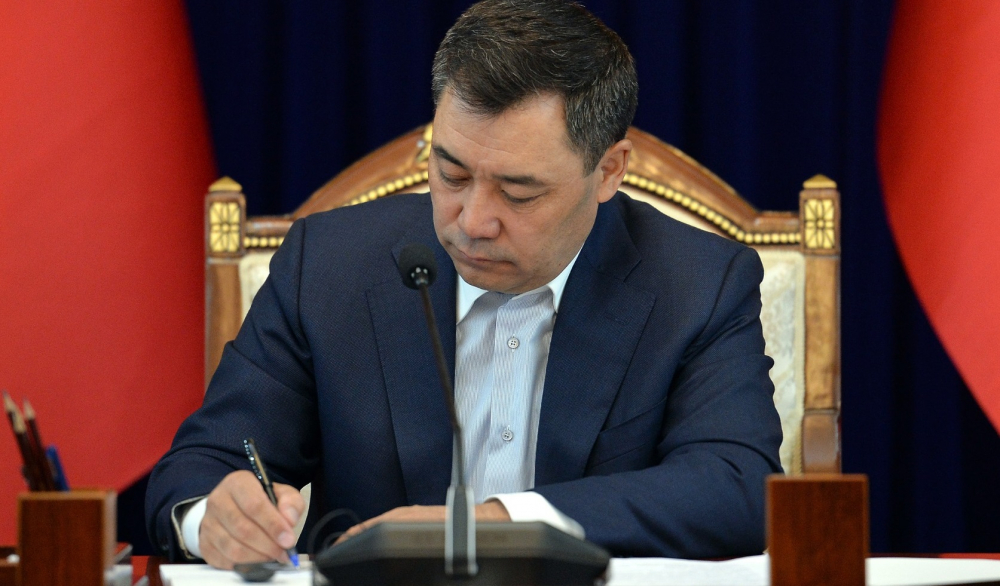 Садыр Жапаров подписал уголовные кодексы, которые ранее вернул на доработку в парламент
