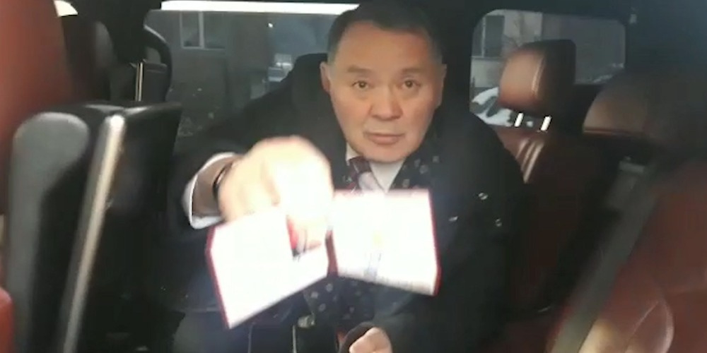 Задержанным за подкуп голосов оказался родственник депутата Камчыбека Жолдошбаева