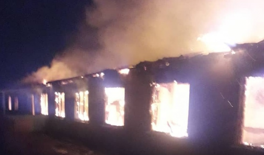 В Каргалыкском сельском округе пожар в школе тушили около 7 часов