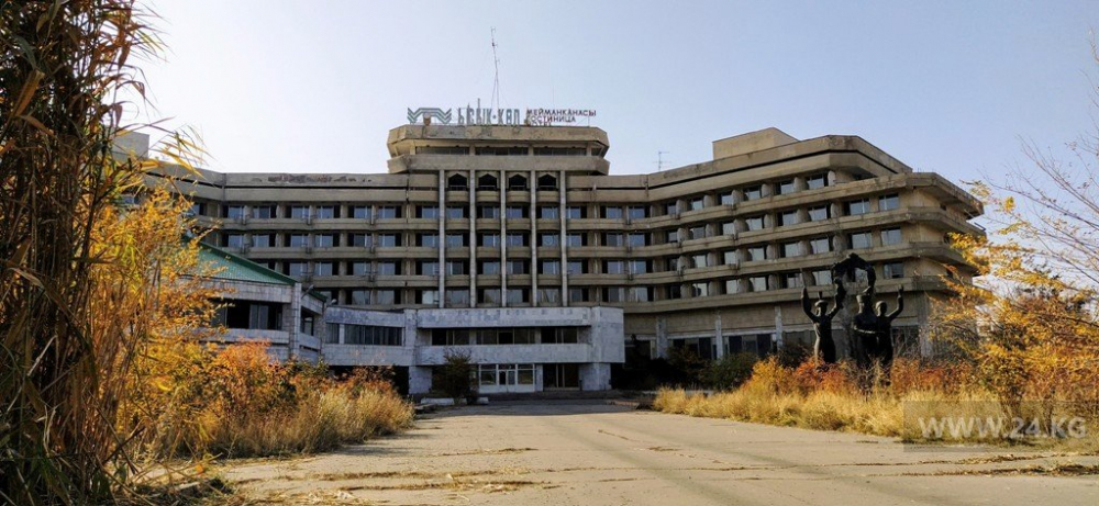 Опубликованы эскизы здания, которое планируют построить на месте гостиницы "Иссык-Куль"