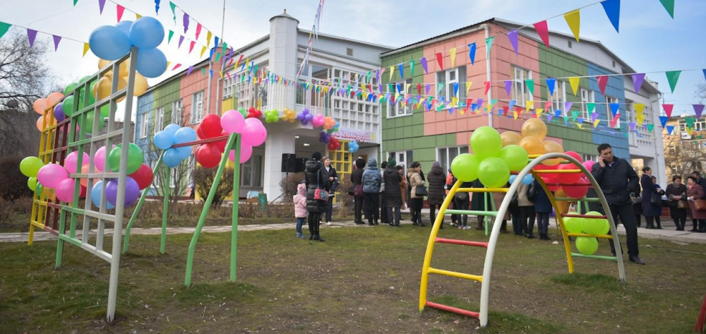 Использовать здания мечетей в качестве детских садов предложила Надира Нарматова