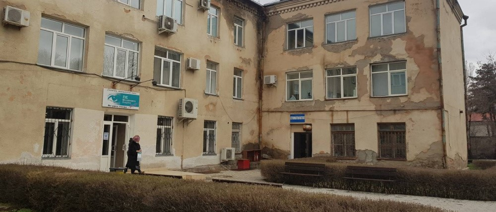 Клинике «Микрохирургия глаза» Исманкулова дали месяц на освобождение здания