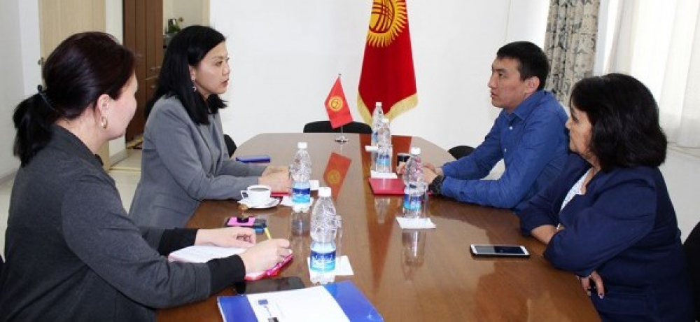 В Кыргызстане могут ввести обязательный курс по правам человека для будущих милиционеров