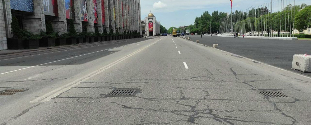 В Бишкеке для проезда закрыли площадь «Ала-Тоо»
