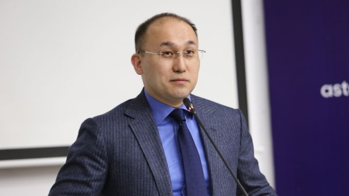 Министр исключает «перегибы» в вопросе «повышения статуса казахского языка»