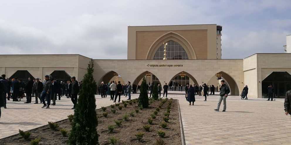 Открытие мечети «7-апрель шейиттери» в столичном микрорайоне (фото и видео)
